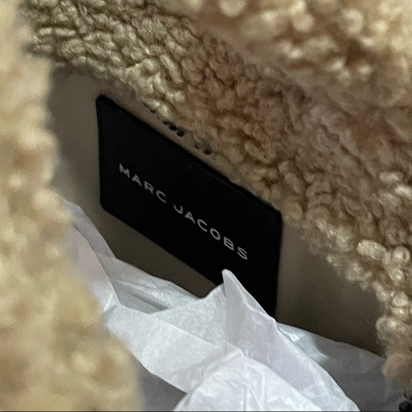 MARC JACOBS
MIni Khaki Tote Bag - Picture 7 of 10